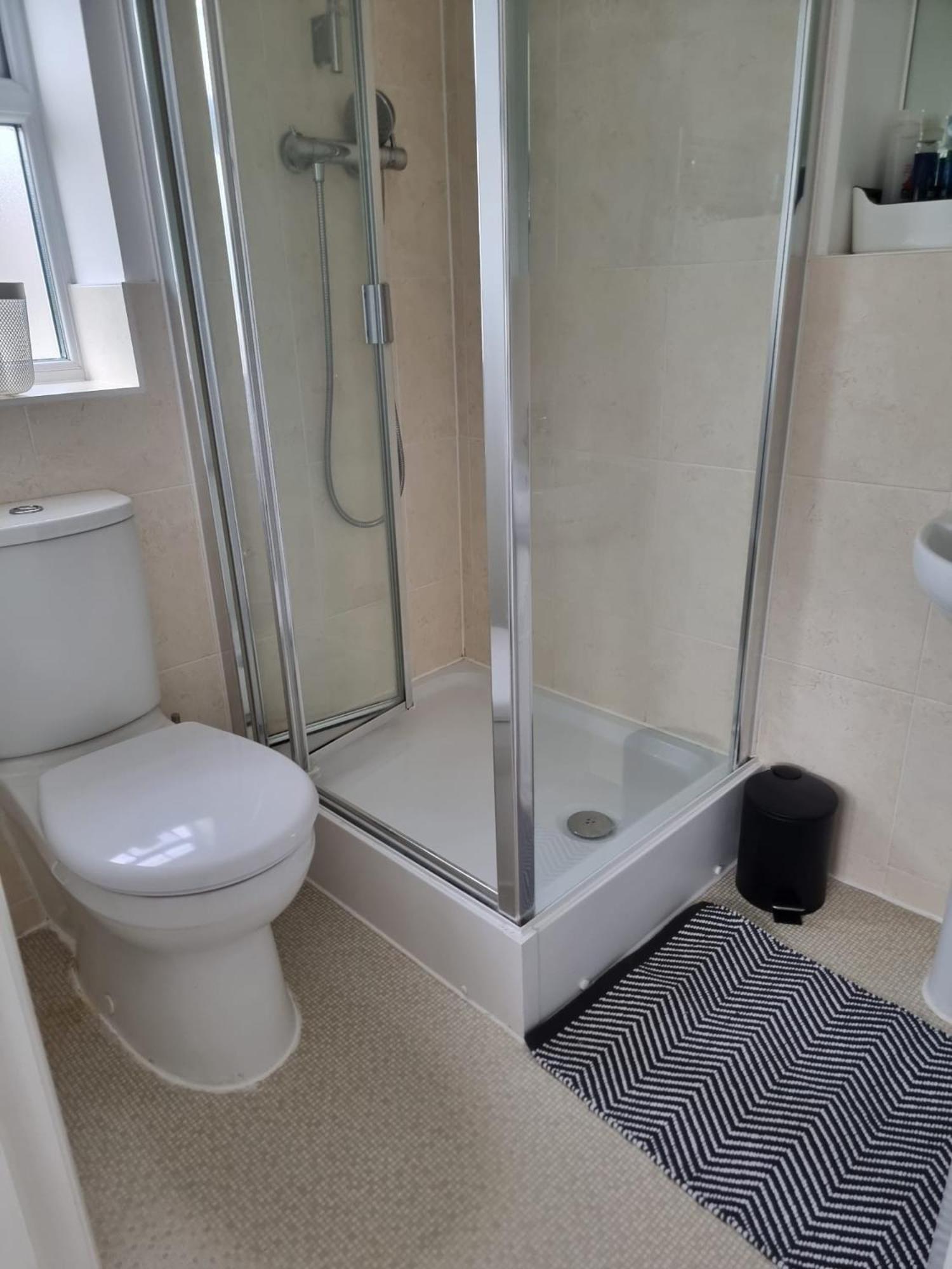 Bromley Common- Double Bedroom With En-Suite With Private Lounge In Shared Town House Exteriér fotografie