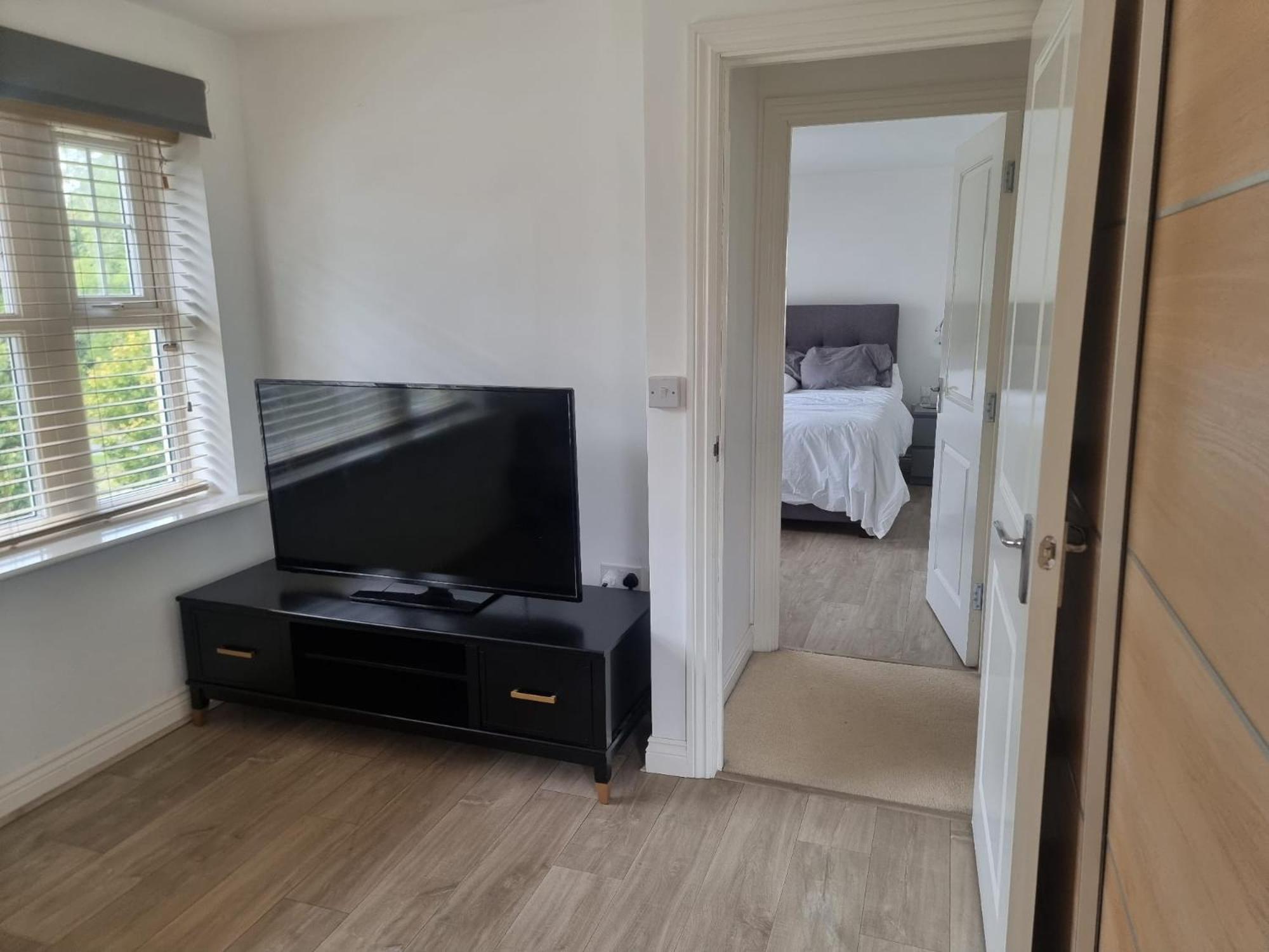 Bromley Common- Double Bedroom With En-Suite With Private Lounge In Shared Town House Exteriér fotografie